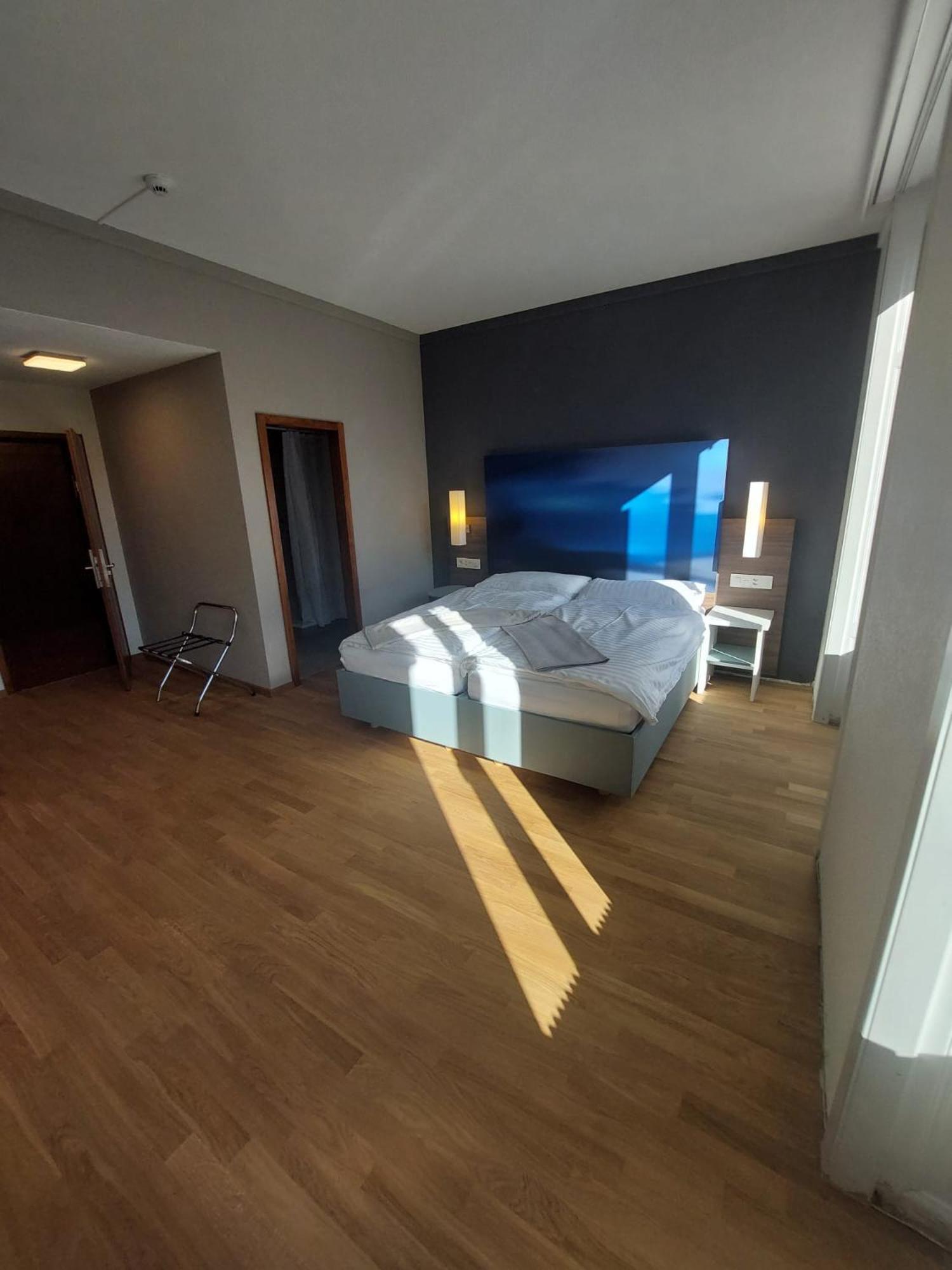 Hotel Post Glarnerhof Glarus Extérieur photo