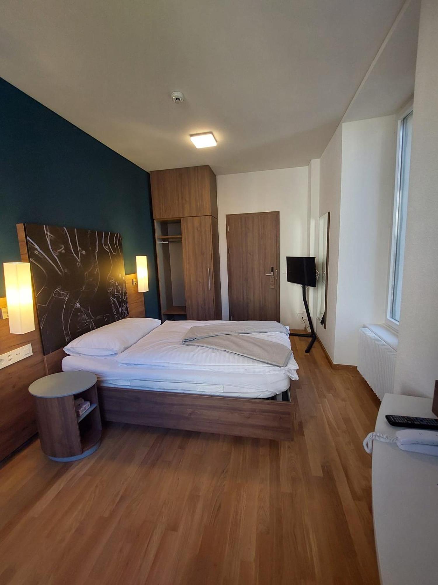 Hotel Post Glarnerhof Glarus Extérieur photo