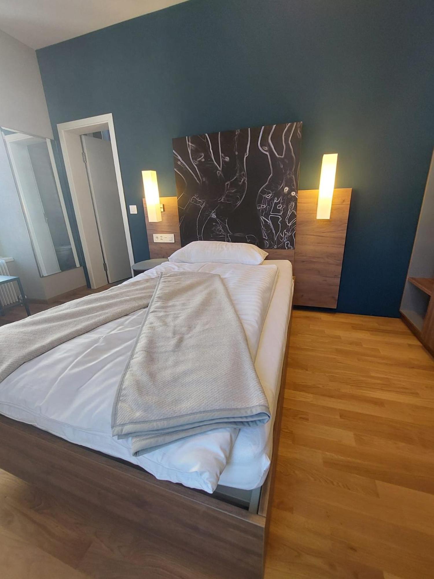 Hotel Post Glarnerhof Glarus Extérieur photo